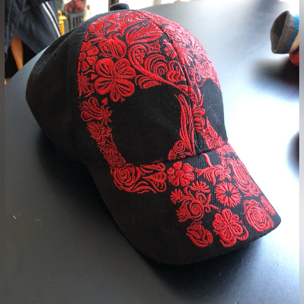 Embroidered Skull Black and Red Women's Hat